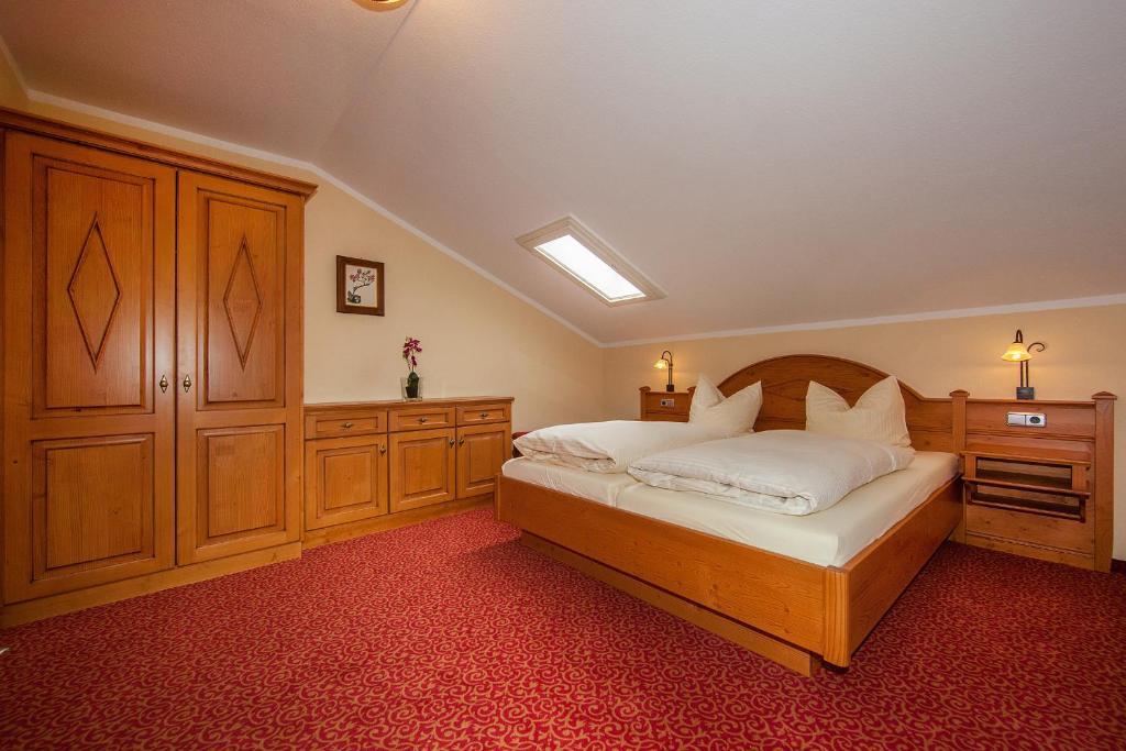 Gaestehaus Laerchenhang Mittenwald Oda fotoğraf
