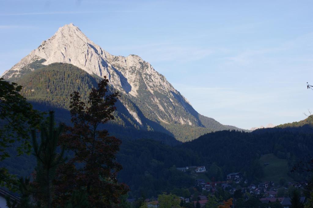 Gaestehaus Laerchenhang Mittenwald Dış mekan fotoğraf