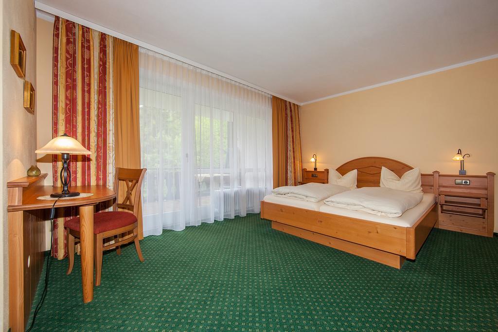 Gaestehaus Laerchenhang Mittenwald Dış mekan fotoğraf